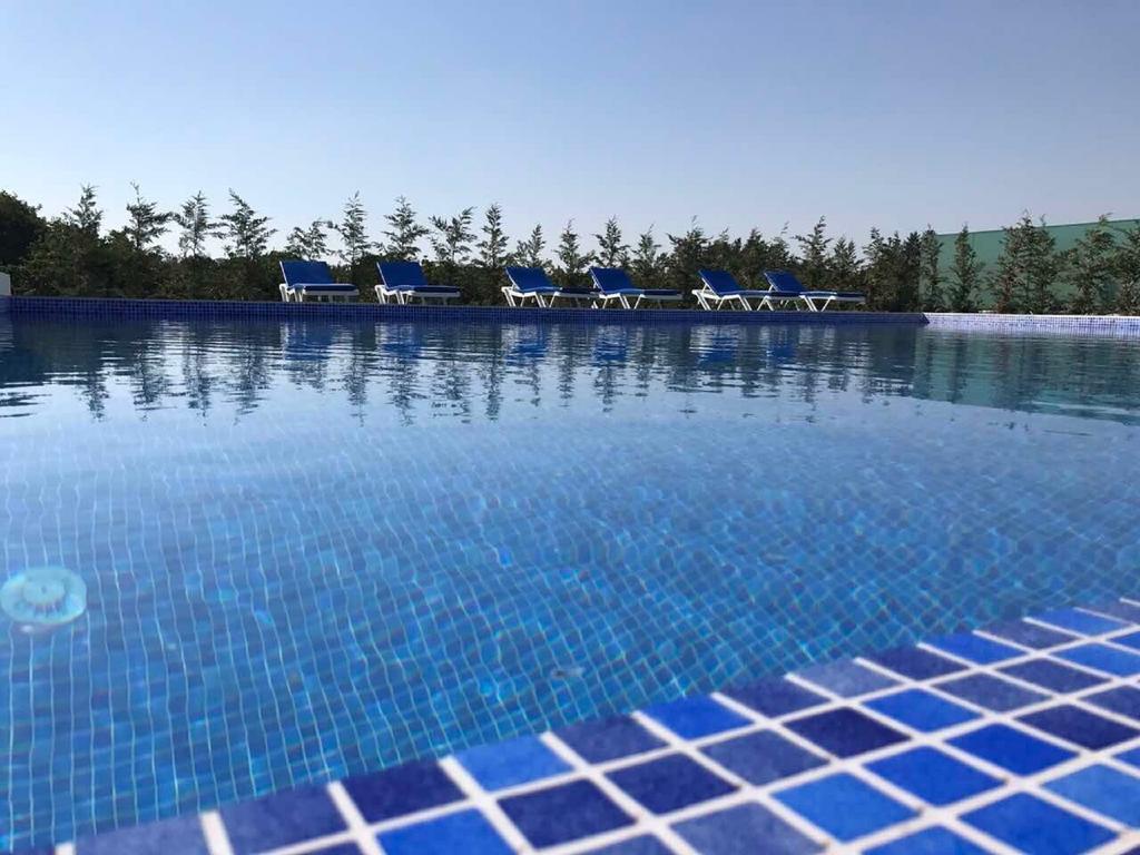 Wavebreeze Villas Paphos Exterior photo